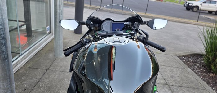 2024 Kawasaki Ninja H2 (ZX1002J) Ninja H2 Grey