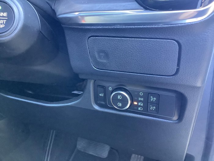 2025 Ford Everest Platinum