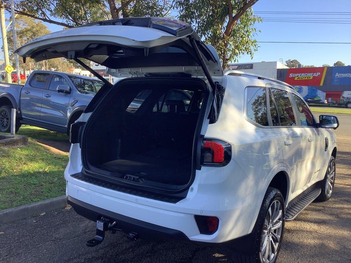 2025 Ford Everest Platinum