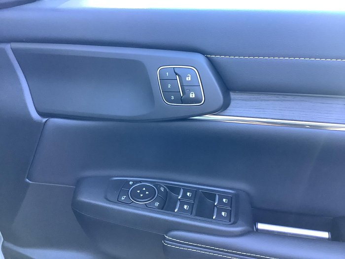 2025 Ford Everest Platinum