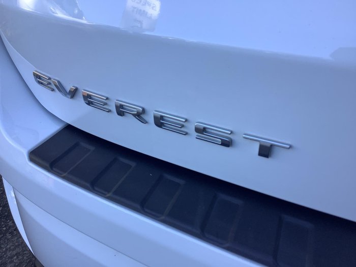 2025 Ford Everest Platinum