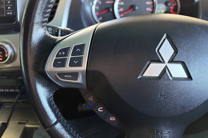 2014 Mitsubishi Triton GLX-R