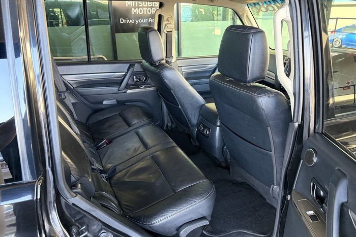 2020 Mitsubishi Pajero GLS Leather Option