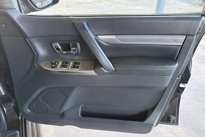 2020 Mitsubishi Pajero GLS Leather Option