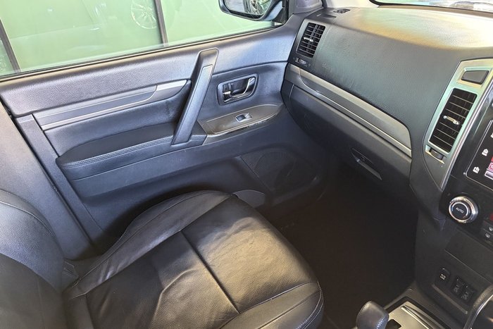 2020 Mitsubishi Pajero GLS Leather Option