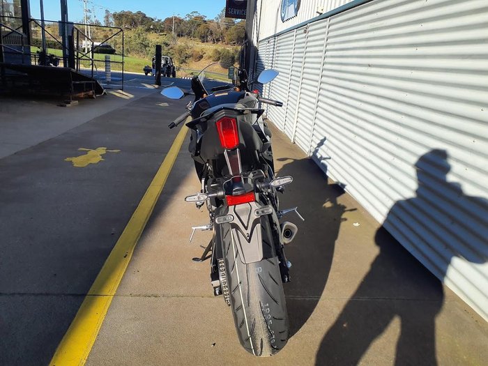 2026 Yamaha YZF-R7 LAMs YZF-R Black