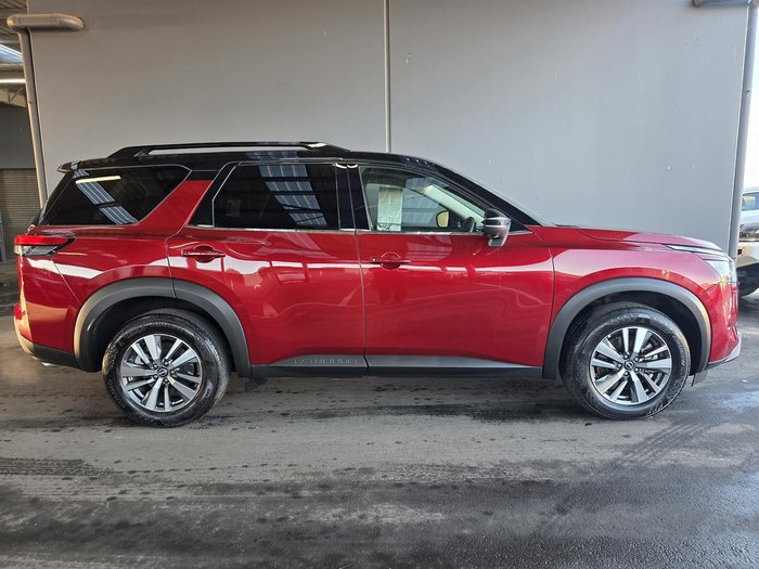 2024 Nissan Pathfinder Ti