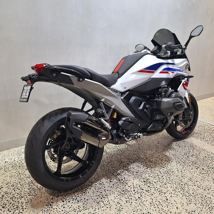 2025 BMW