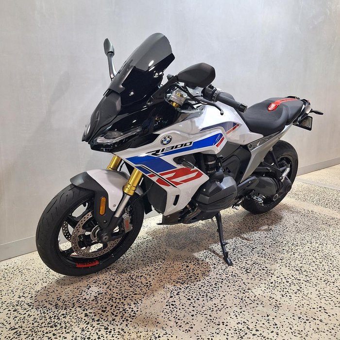 2025 BMW