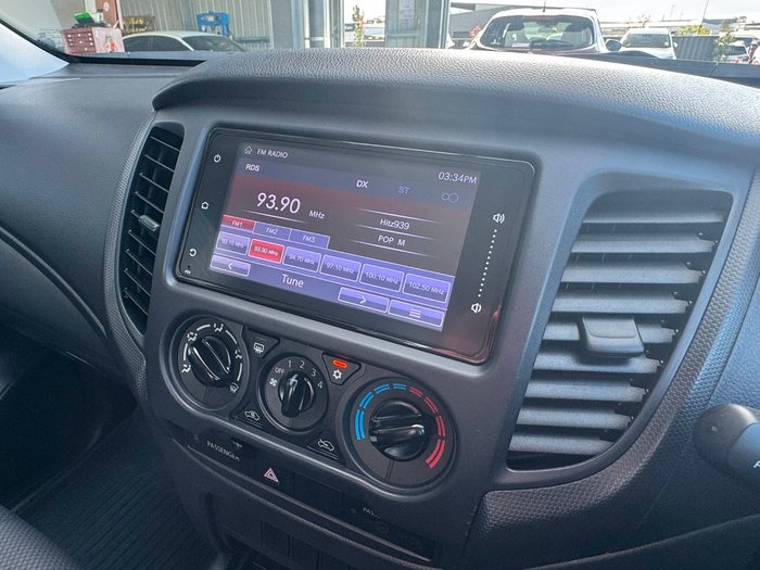 2023 Mitsubishi Triton GLX