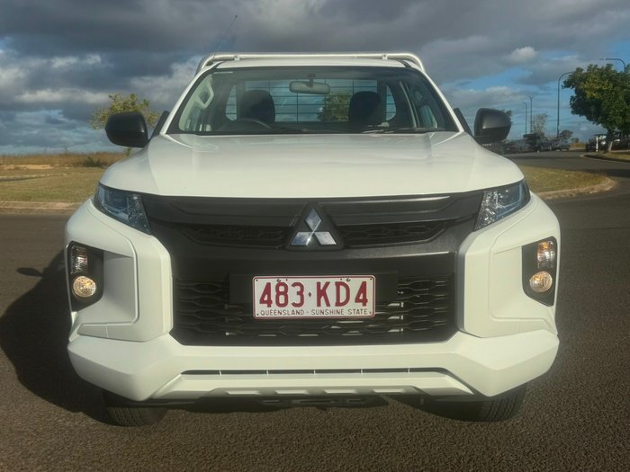 2023 Mitsubishi Triton GLX