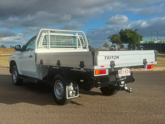 2023 Mitsubishi Triton GLX