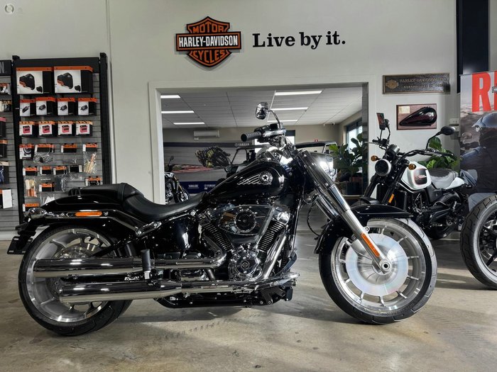 HARLEY-DAVIDSON FAT BOY 117 (FLFB) ROAD SOFTAIL