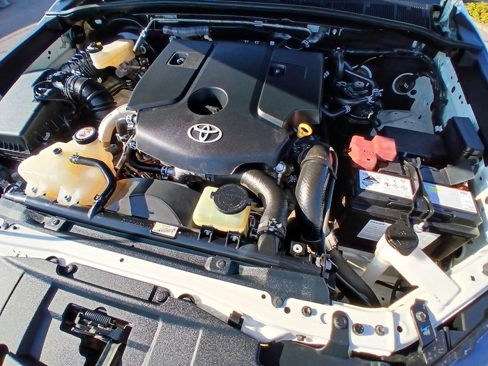 2022 Toyota Hilux SR