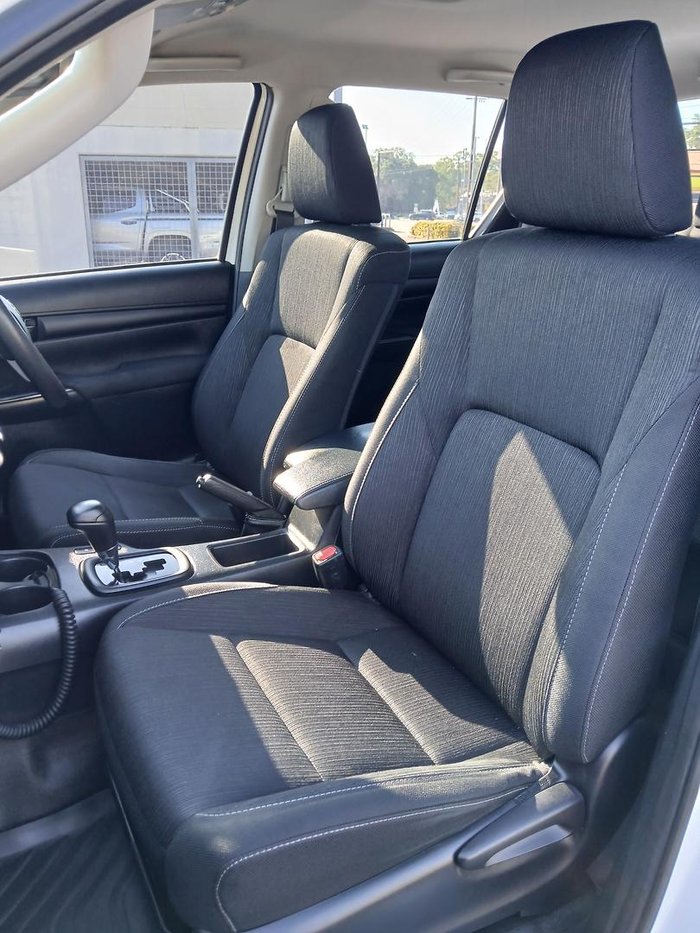 2022 Toyota Hilux SR