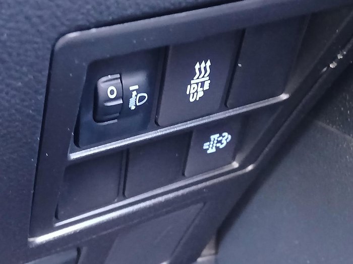 2022 Toyota Hilux SR