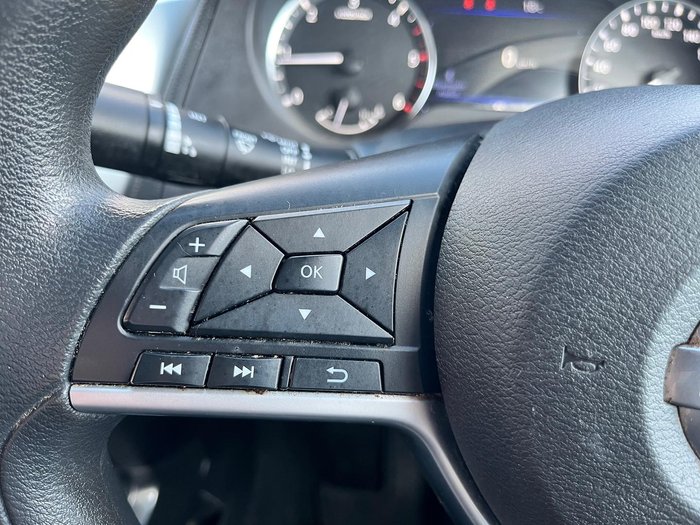 2021 Nissan Navara SL
