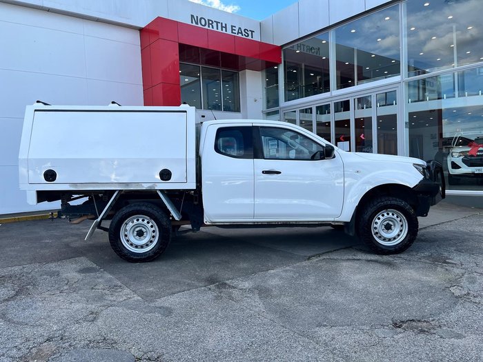 2021 Nissan Navara SL