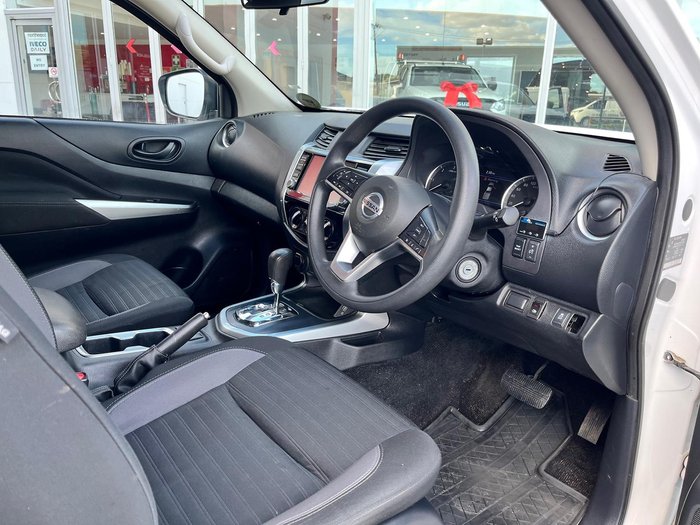 2021 Nissan Navara SL