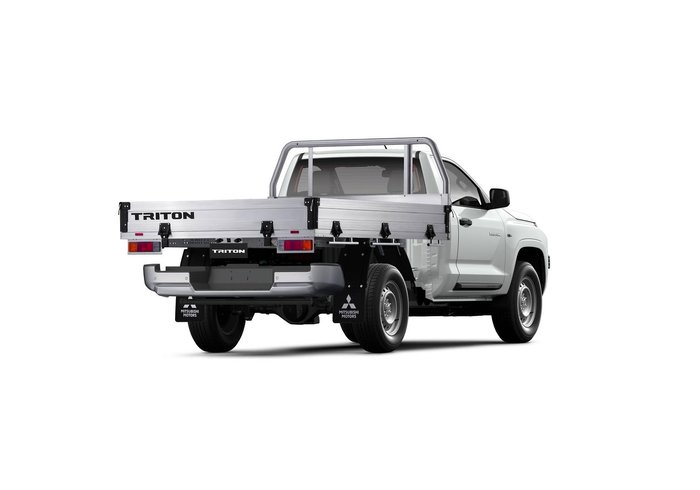 2026 Mitsubishi Triton GLX