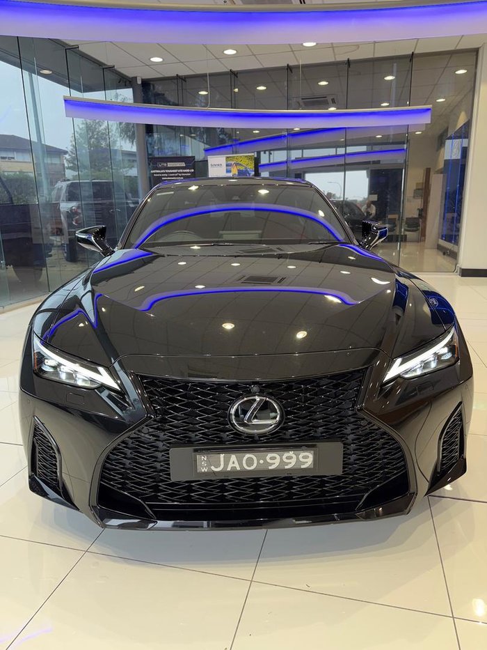 2020 Lexus IS