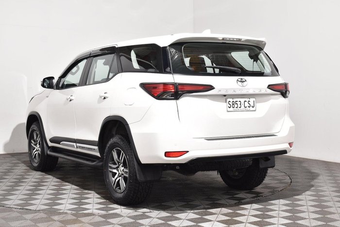 2022 Toyota Fortuner GX