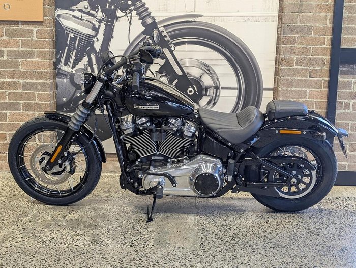 2026 Harley-Davidson Street Bob 117 (FXBB) Softail Black