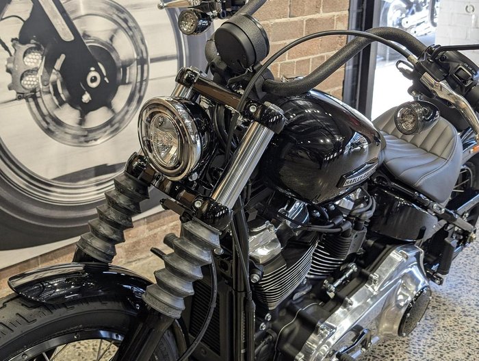 2026 Harley-Davidson Street Bob 117 (FXBB) Softail Black