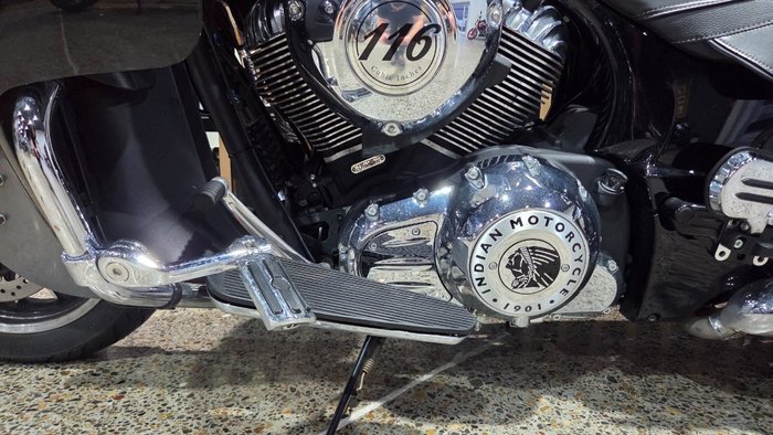 2024 Indian ROADMASTER CLASSIC SILVER