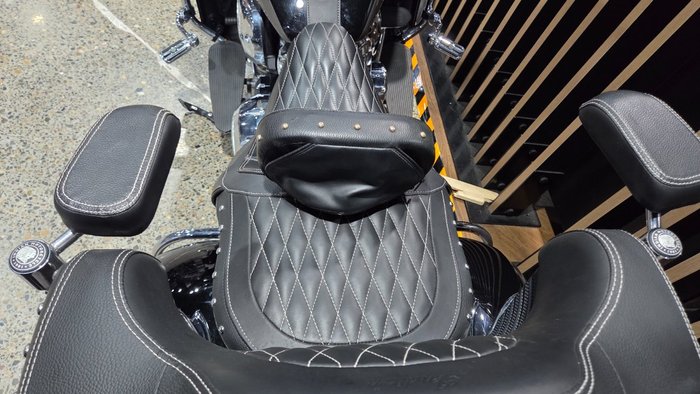 2024 Indian ROADMASTER CLASSIC SILVER