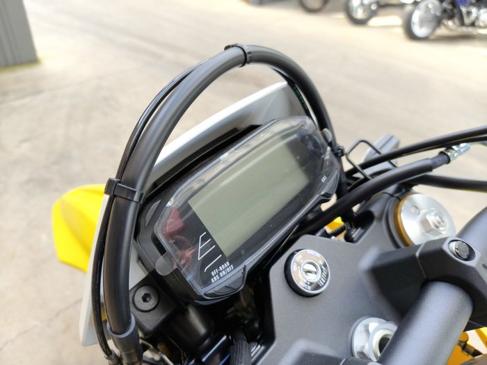 2026 SUZUKI DR-Z4S DUAL PURPOSE YELLOW