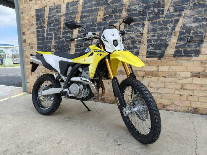 2026 SUZUKI DR-Z4S DUAL PURPOSE YELLOW