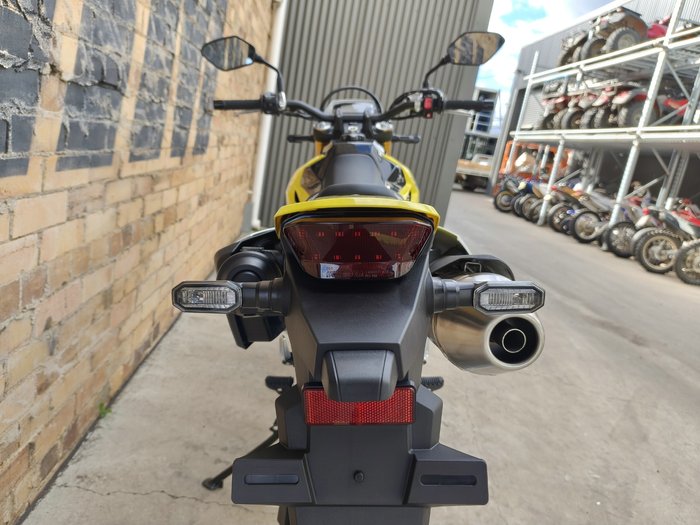 2026 SUZUKI DR-Z4S DUAL PURPOSE YELLOW