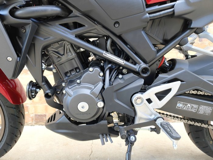 2024 HONDA CB300R (CB300RA) ROAD RED