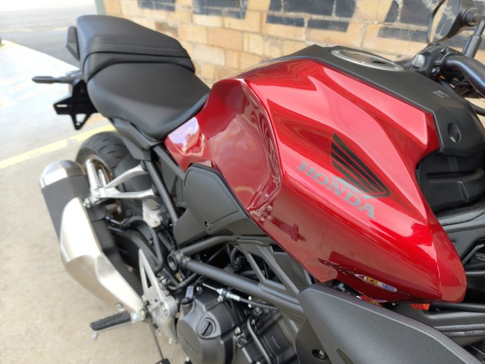 2024 HONDA CB300R (CB300RA) ROAD RED