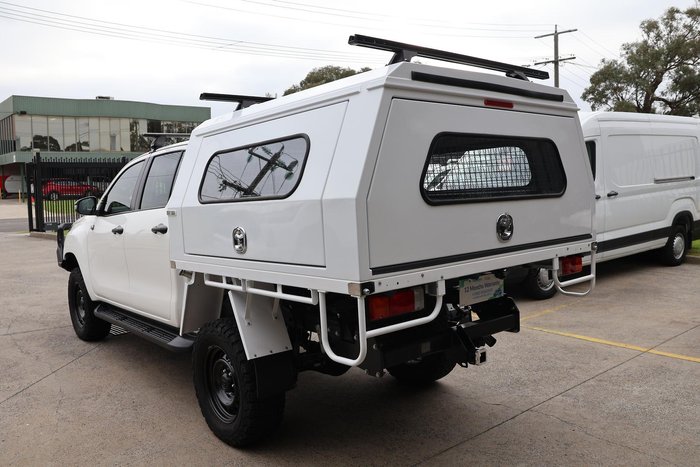 2019 Toyota Hilux 6