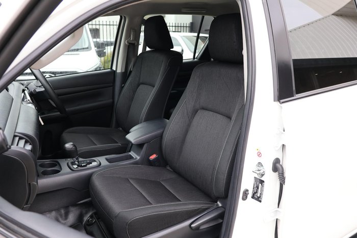 2019 Toyota Hilux SR
