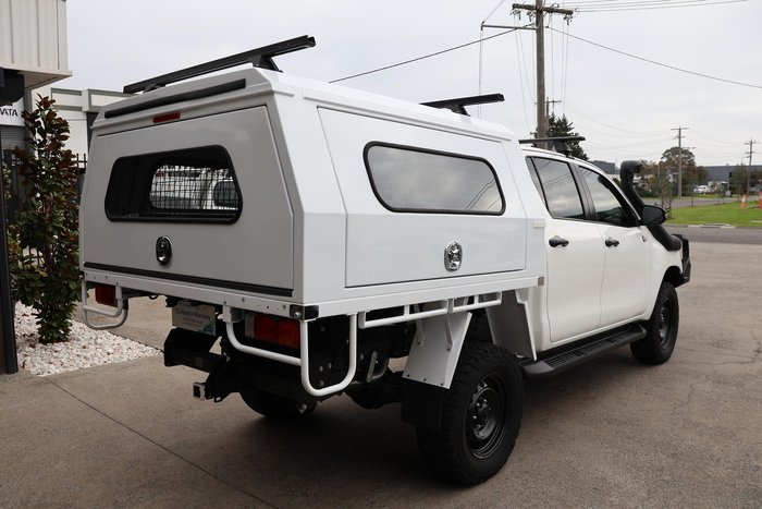 2019 Toyota Hilux SR