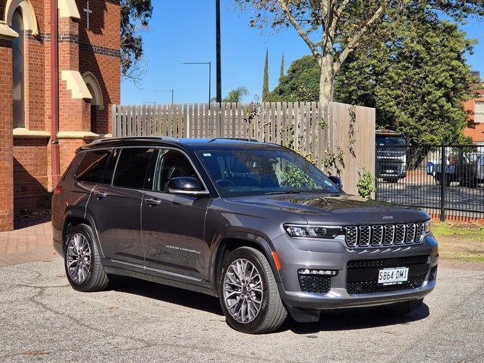 2022 Jeep Grand Cherokee Summit Reserve