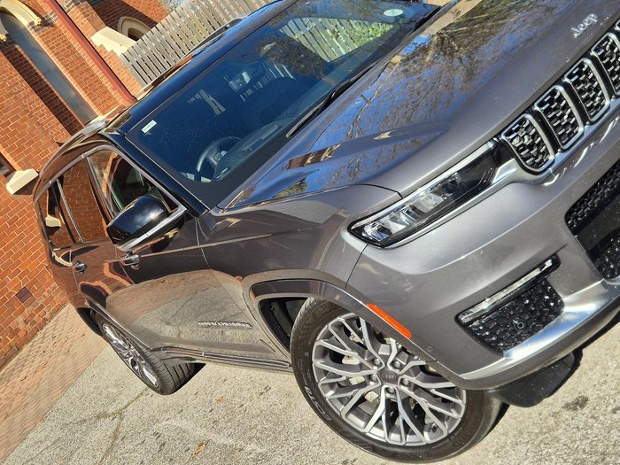 2022 Jeep Grand Cherokee Summit Reserve