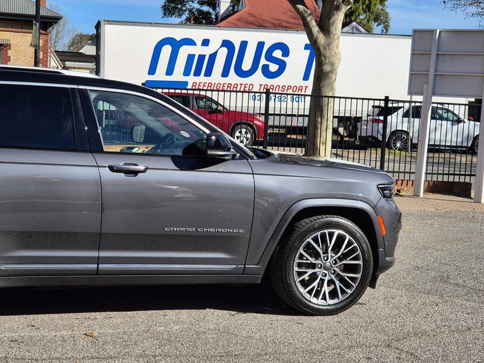 2022 Jeep Grand Cherokee Summit Reserve