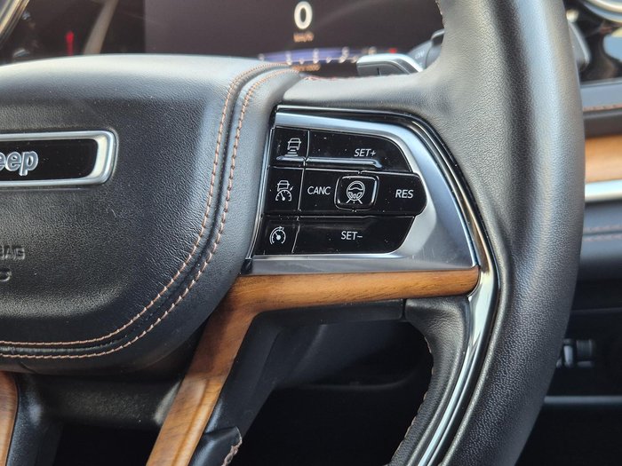 2022 Jeep Grand Cherokee Summit Reserve