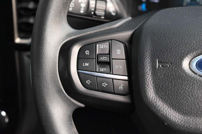 2023 Ford Everest Ambiente