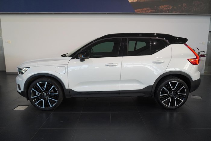 2021 Volvo XC40 Recharge Plug-In Hybrid