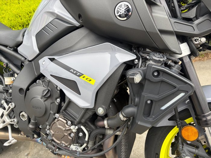 2016 Yamaha MT-10 Grey