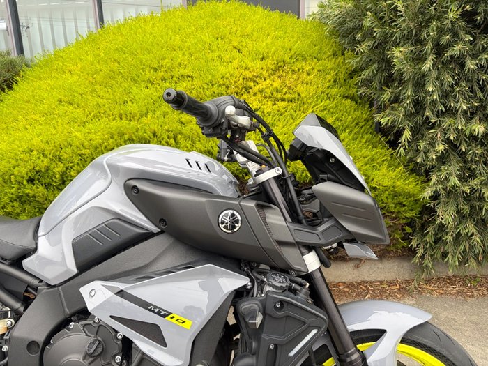2016 Yamaha MT-10
