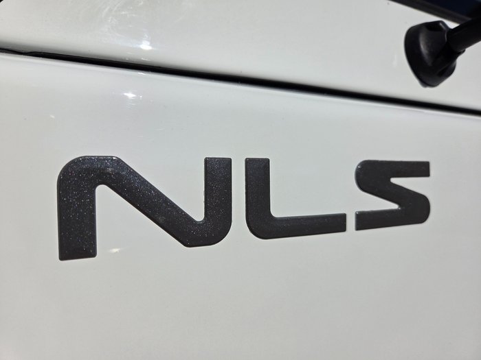 2014 Isuzu Trucks NLS 200 AWD Car License Service Body