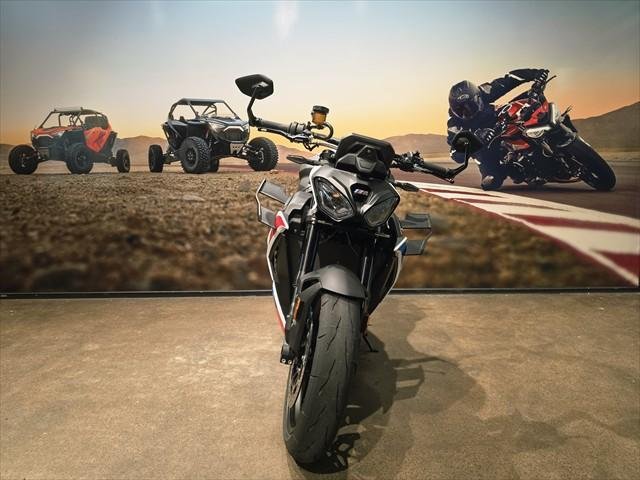 2026 BMW M 1000 R