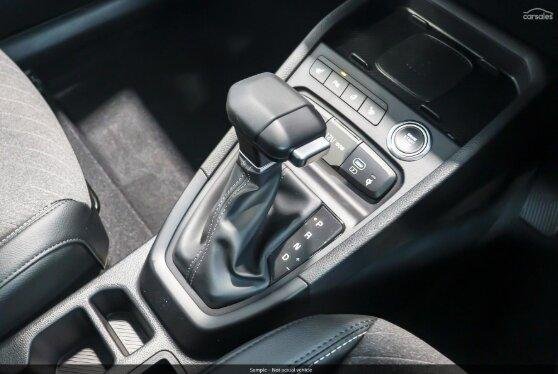 2026 Kia Stonic GT-Line YB PE2 MY26 Snow White Pearl