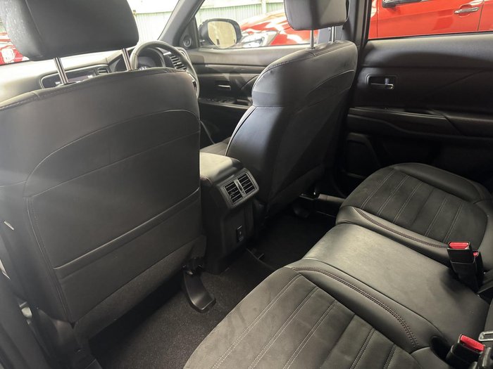2019 Mitsubishi Outlander Black Edition